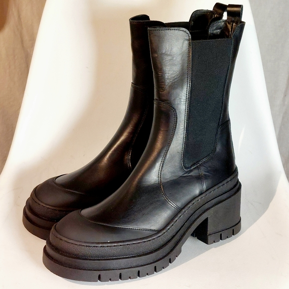 8 by YOOX black leather cap-toe Chelsea boots, EU41, NWT - Picture 6 of 14